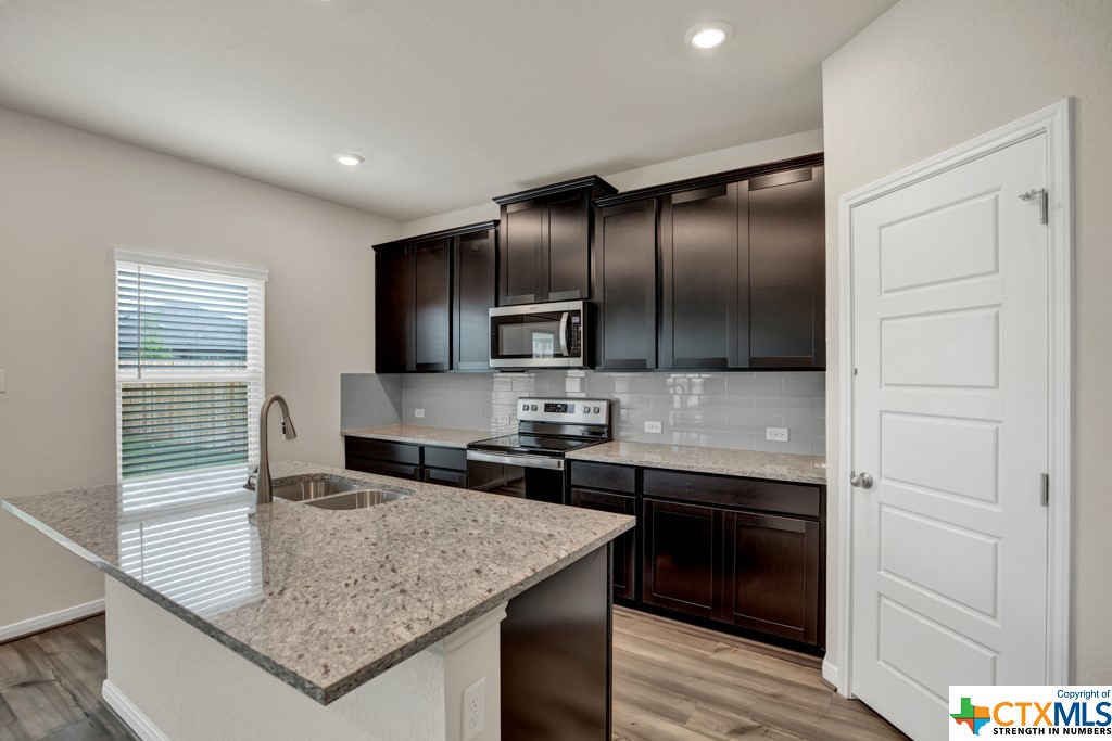 1225 Ella Crossing