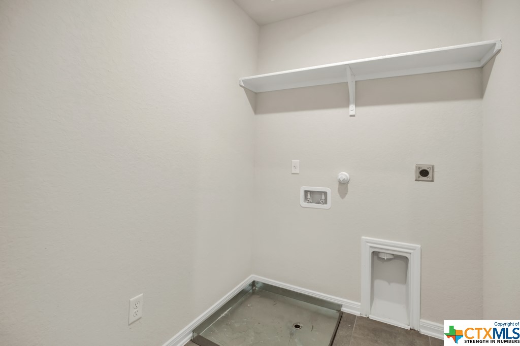 1225 Ella Crossing