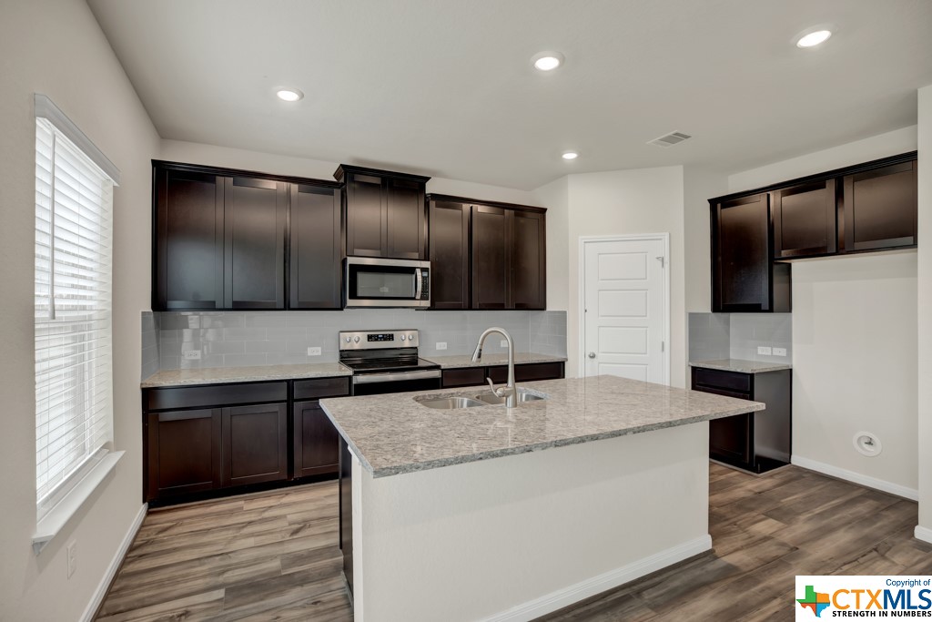 1225 Ella Crossing