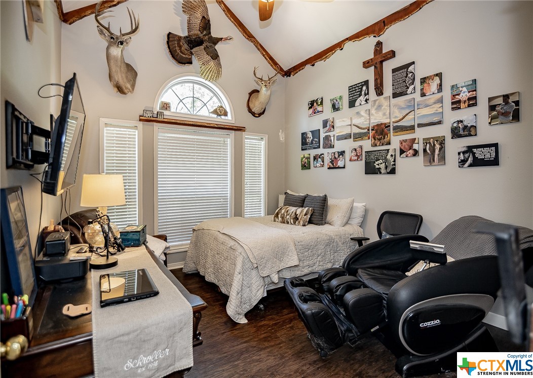 275 Post Oak Bend