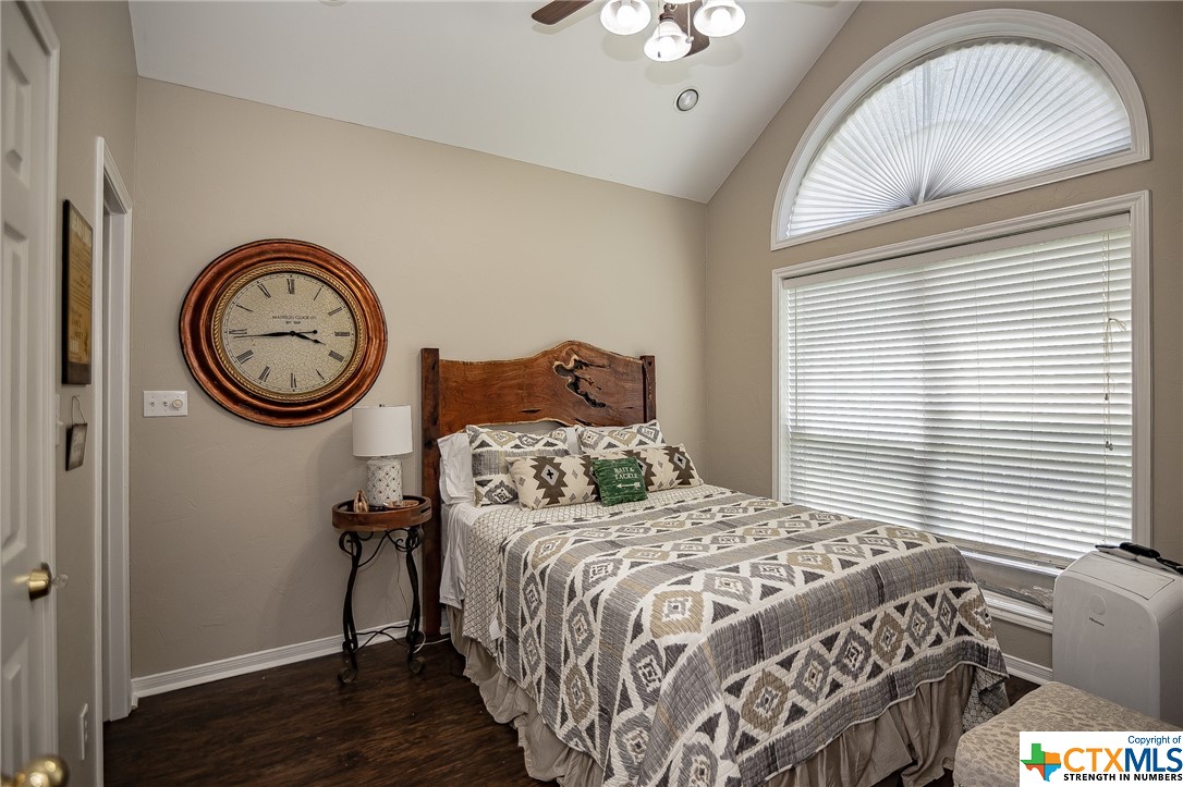 275 Post Oak Bend