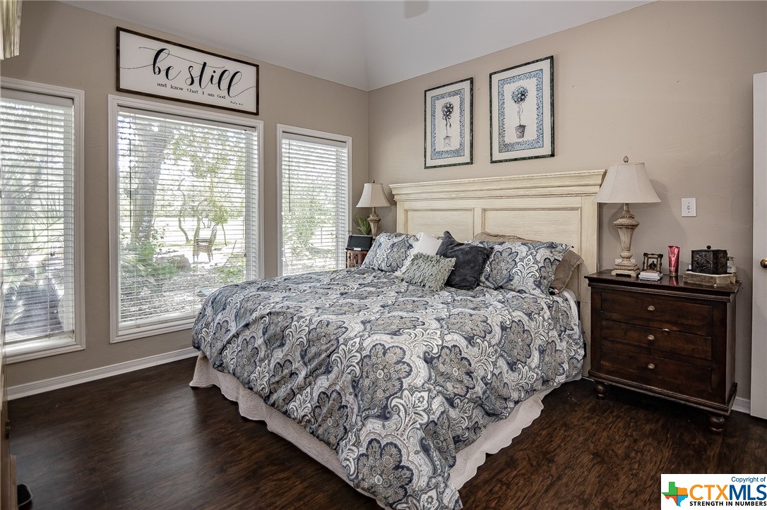 275 Post Oak Bend