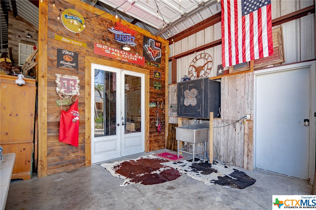 275 Post Oak Bend