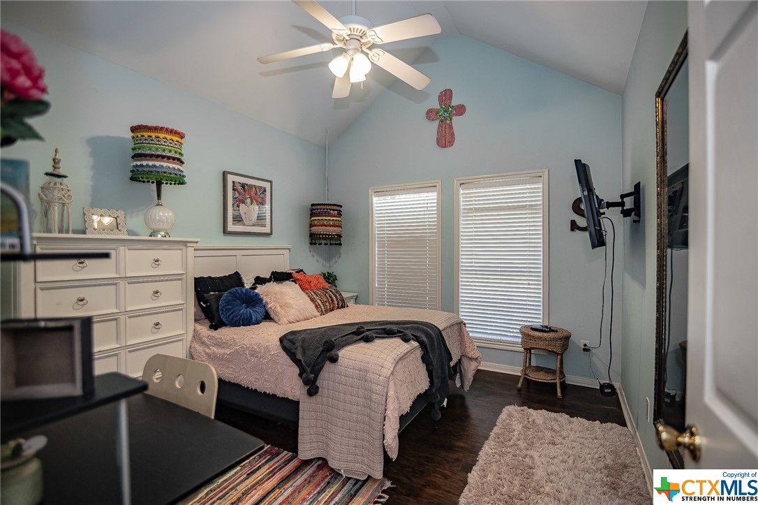 275 Post Oak Bend