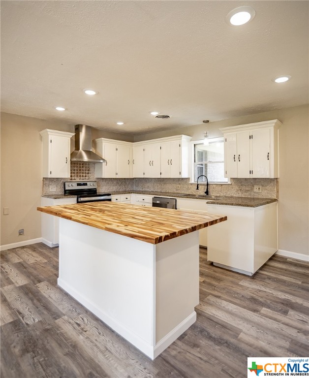 2203 Mcpherson Drive