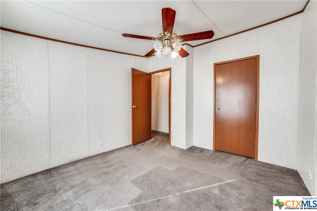 1070 Twin Creek
