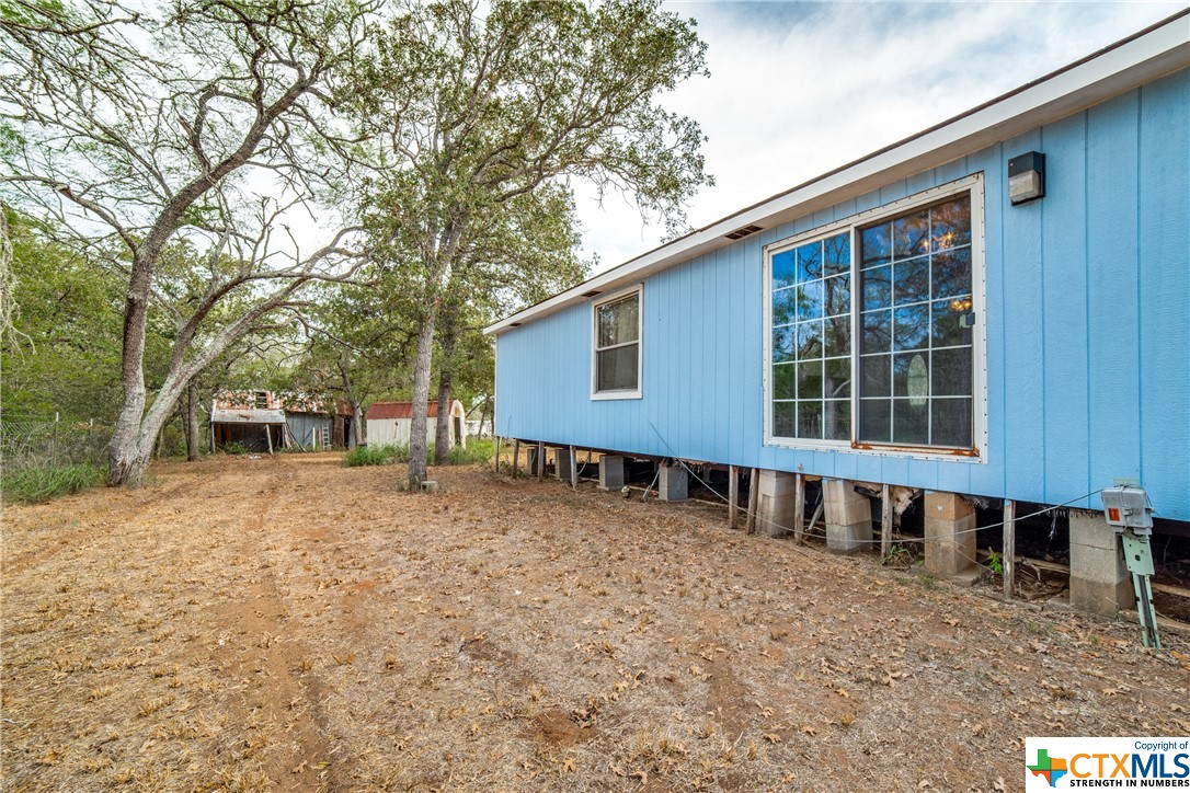 1070 Twin Creek