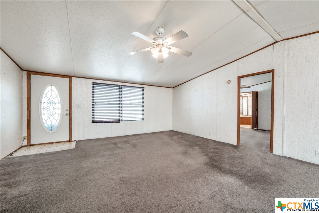1070 Twin Creek