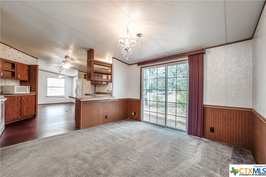 1070 Twin Creek