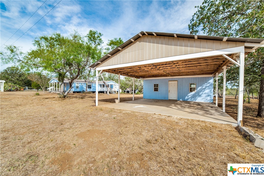 1070 Twin Creek