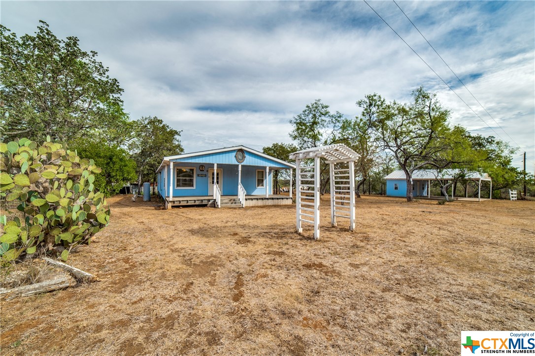 1070 Twin Creek