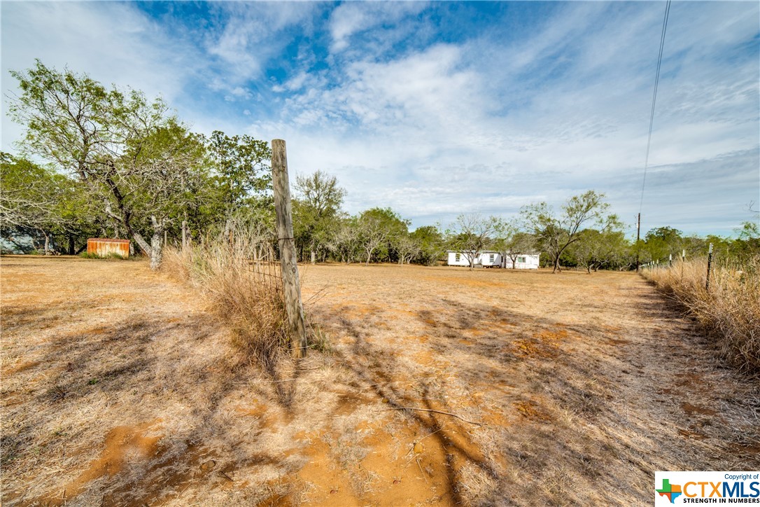 1070 Twin Creek
