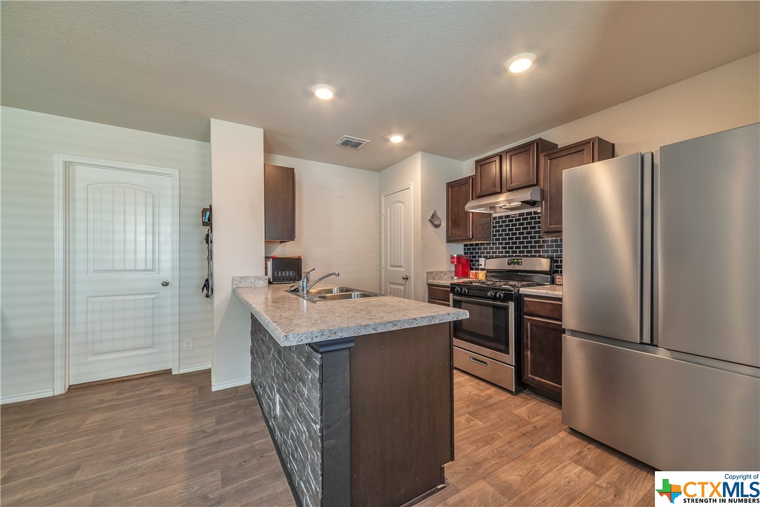 5523 Rosillo Bluff