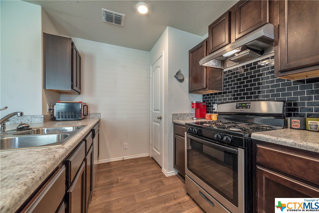 5523 Rosillo Bluff