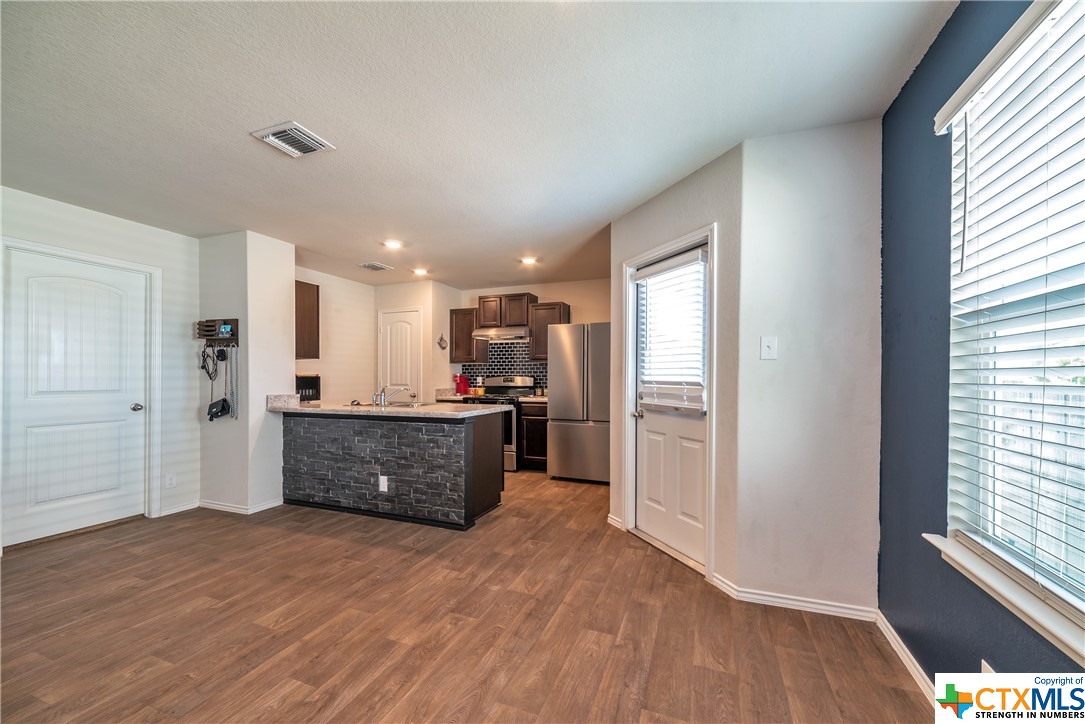 5523 Rosillo Bluff