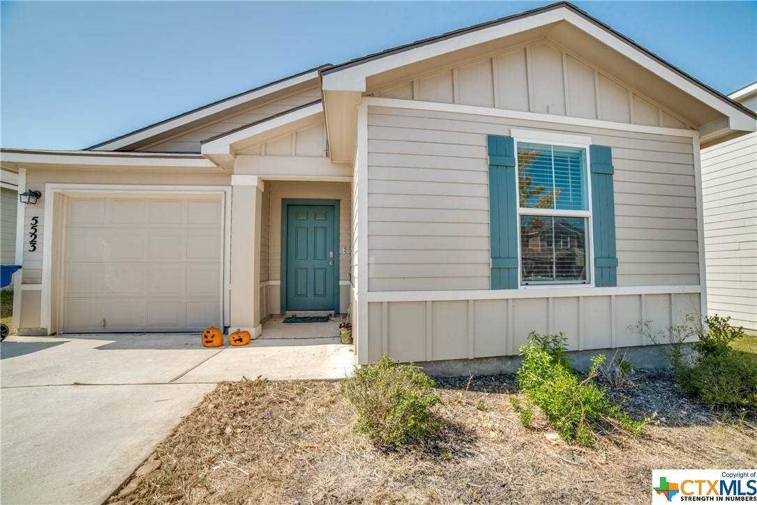 5523 Rosillo Bluff