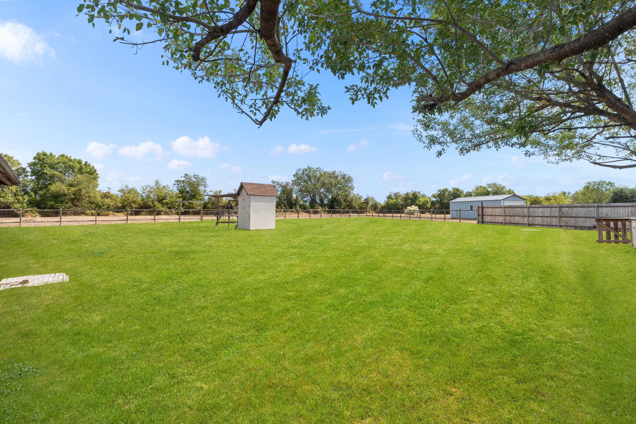441 Thomas DR, Martindale