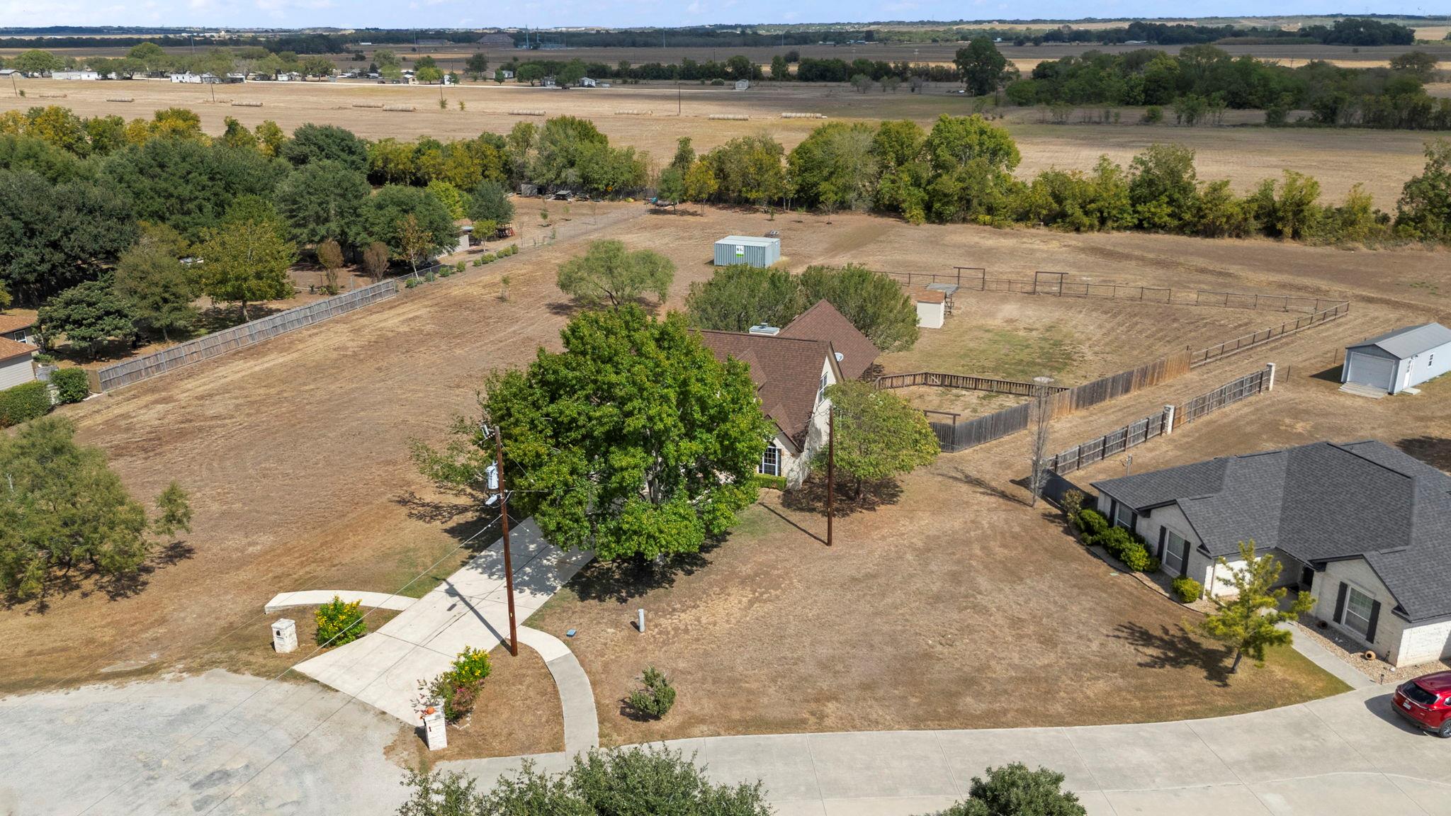 441 Thomas DR, Martindale