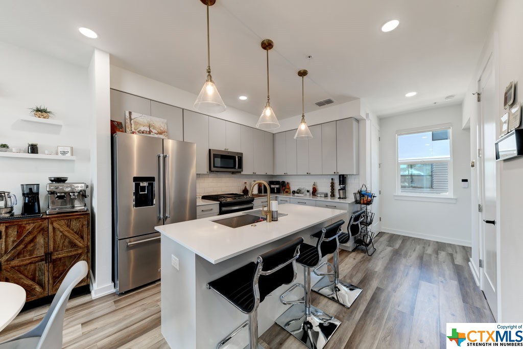 653 Stadtbach Street