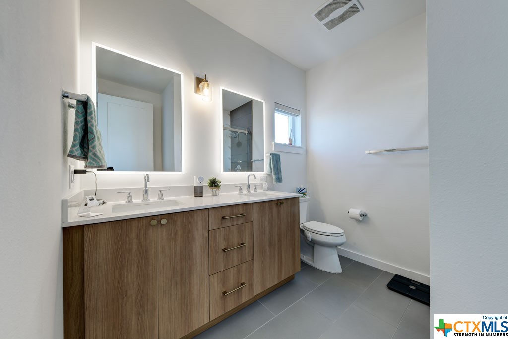 653 Stadtbach Street