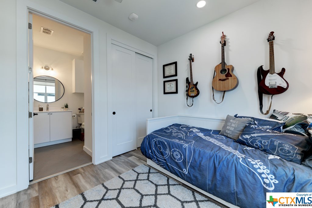 653 Stadtbach Street