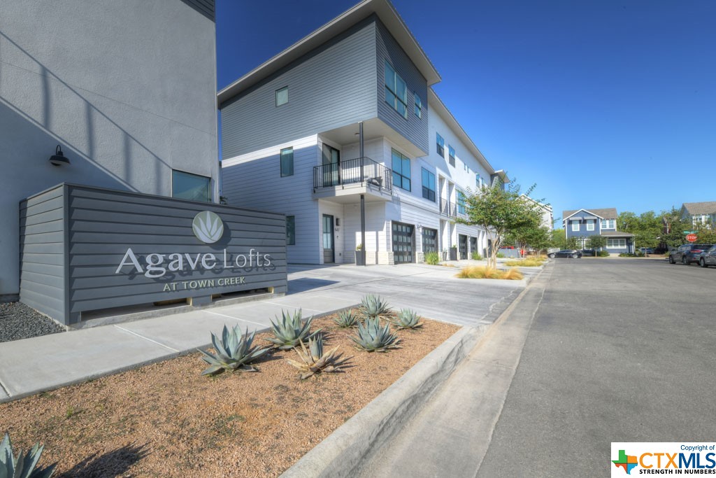 653 Stadtbach Street