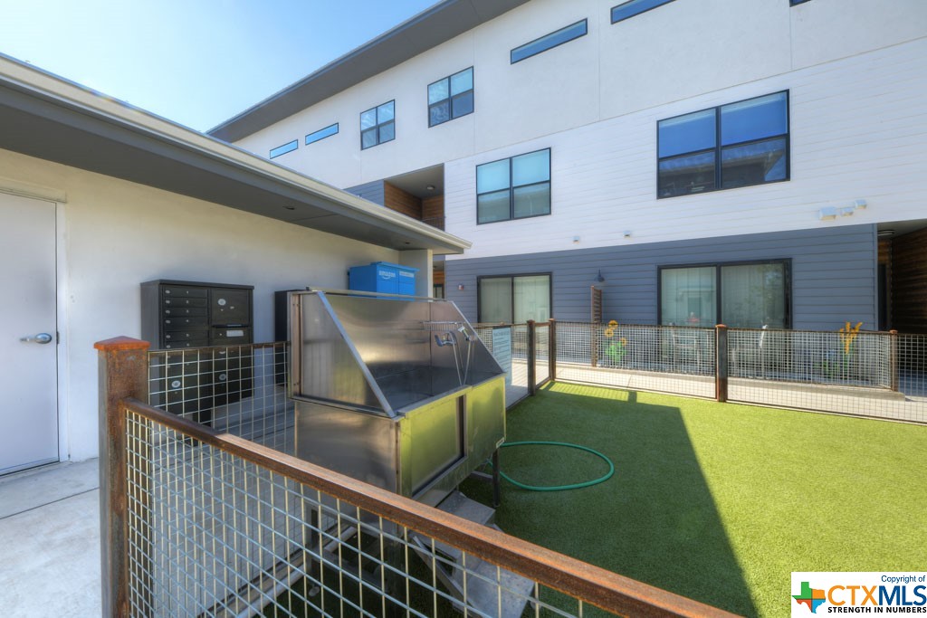 653 Stadtbach Street