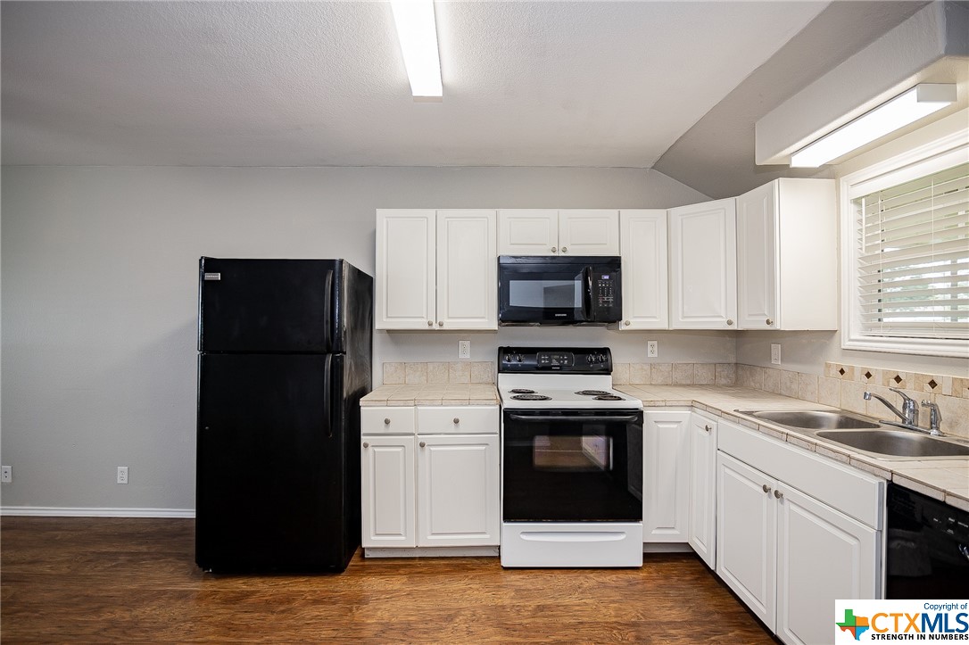 302 W Jeter Street