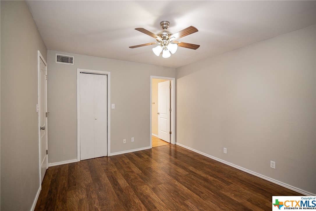 302 W Jeter Street