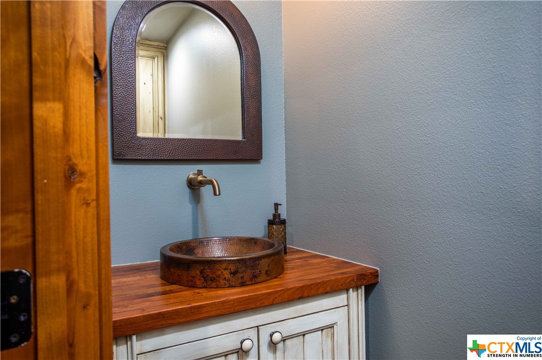 727 County Road 4425