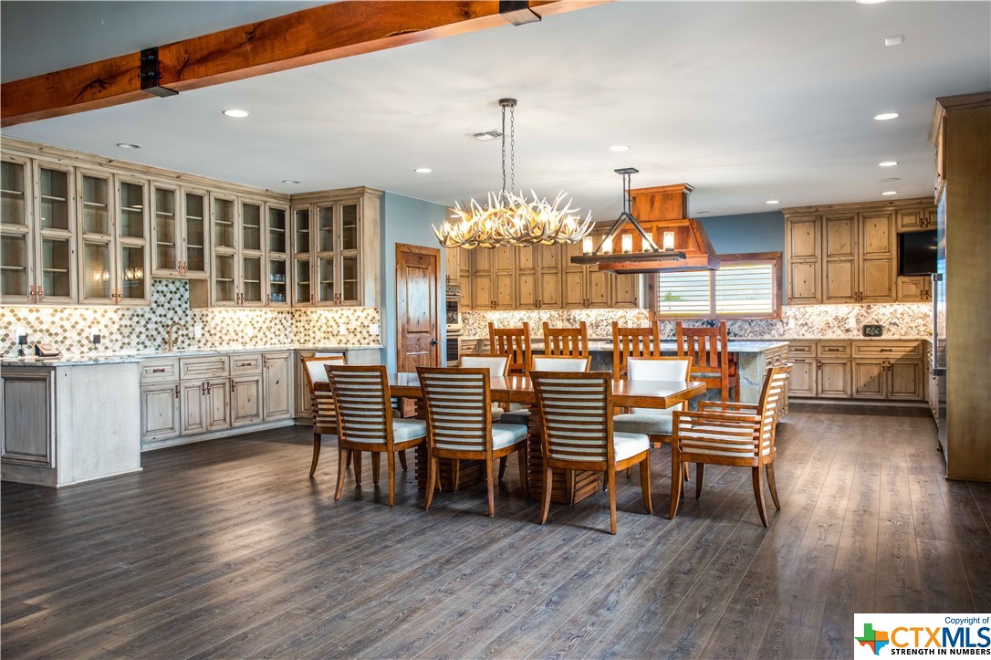 727 County Road 4425