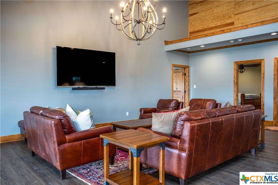 727 County Road 4425