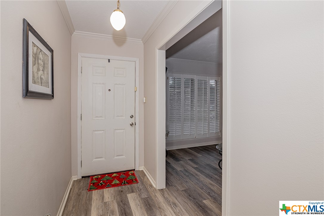 401 Yorkshire Lane