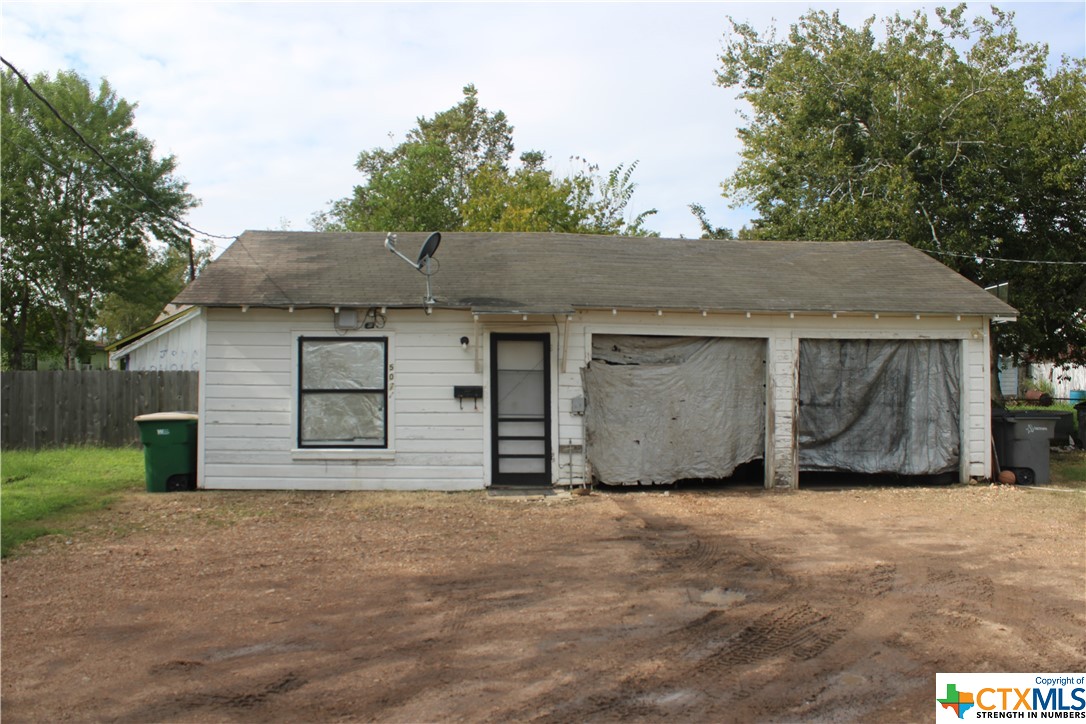 609 Avenue C
