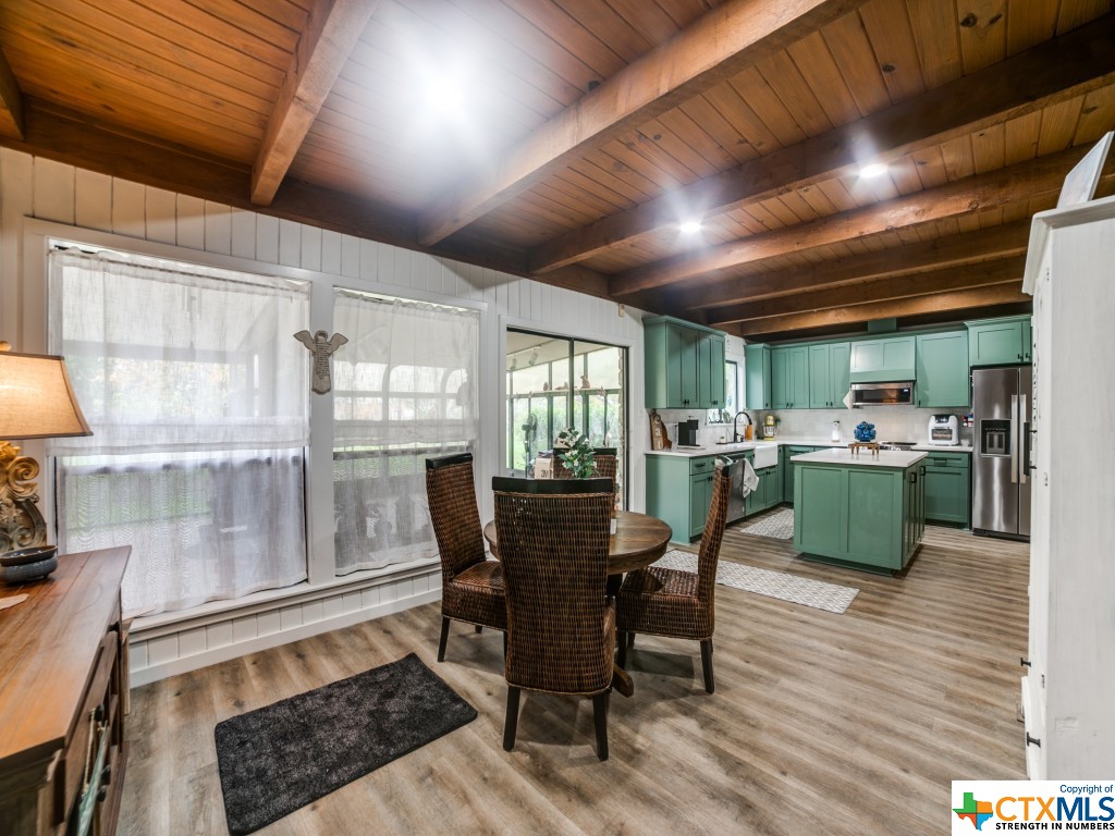 410 Windsor Lane