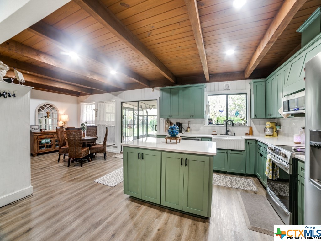 410 Windsor Lane