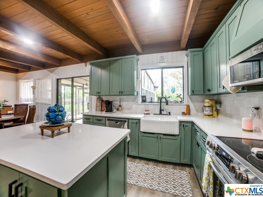 410 Windsor Lane