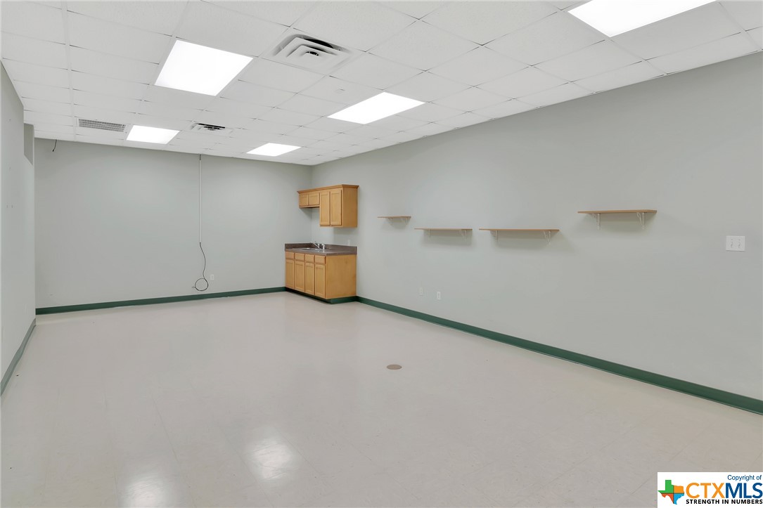 3005 E Mockingbird Lane