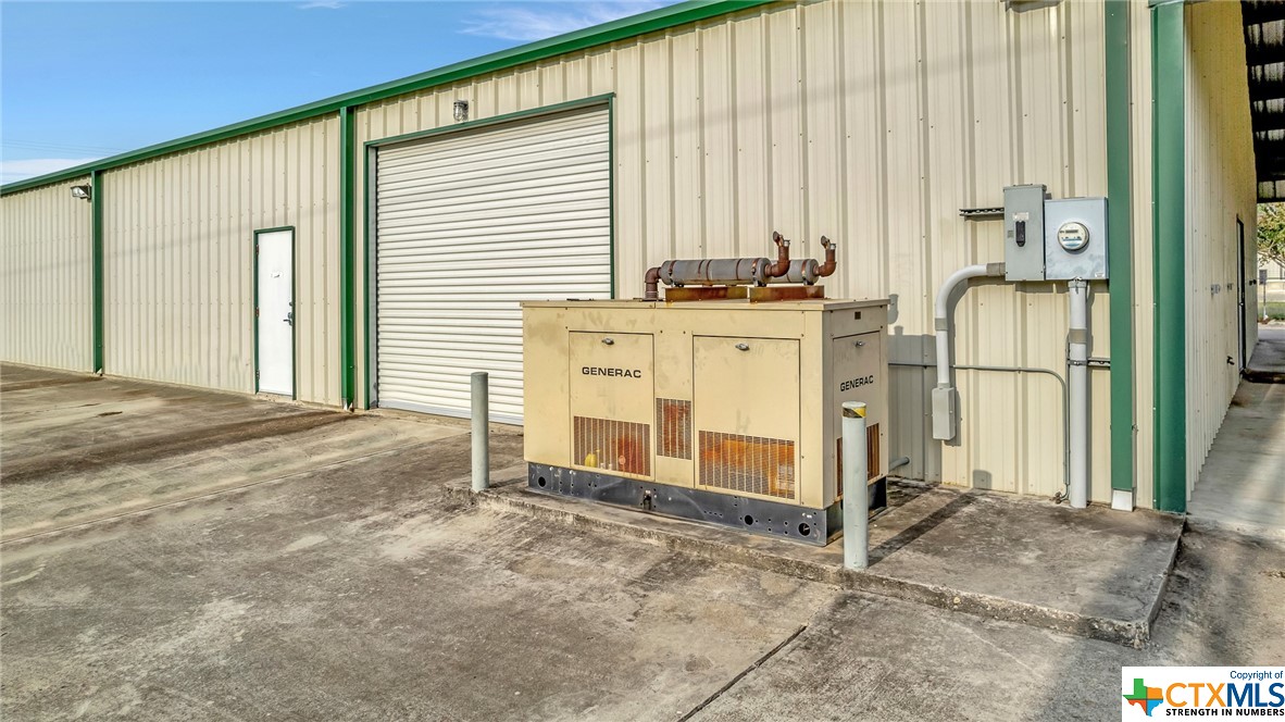 3005 E Mockingbird Lane