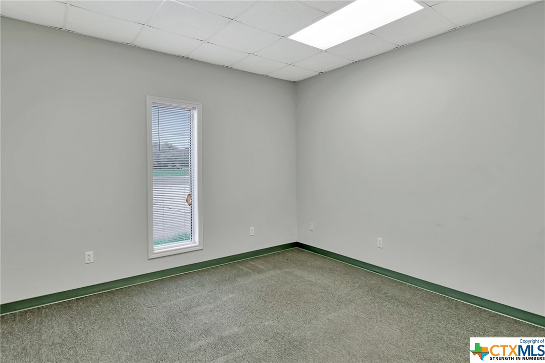 3005 E Mockingbird Lane