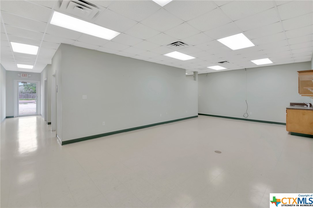 3005 E Mockingbird Lane