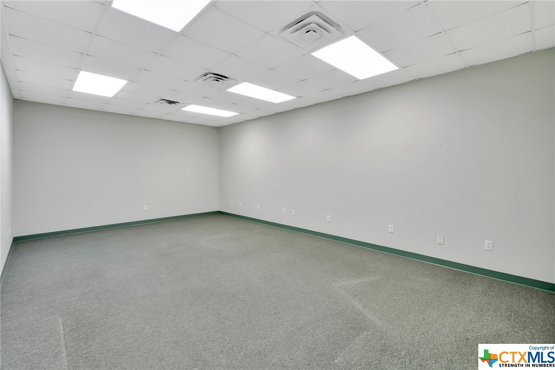 3005 E Mockingbird Lane