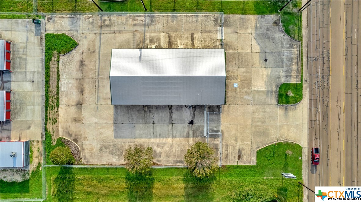 3005 E Mockingbird Lane