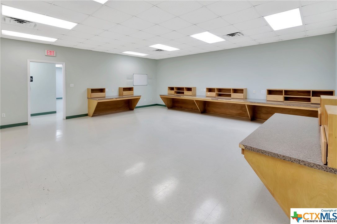 3005 E Mockingbird Lane