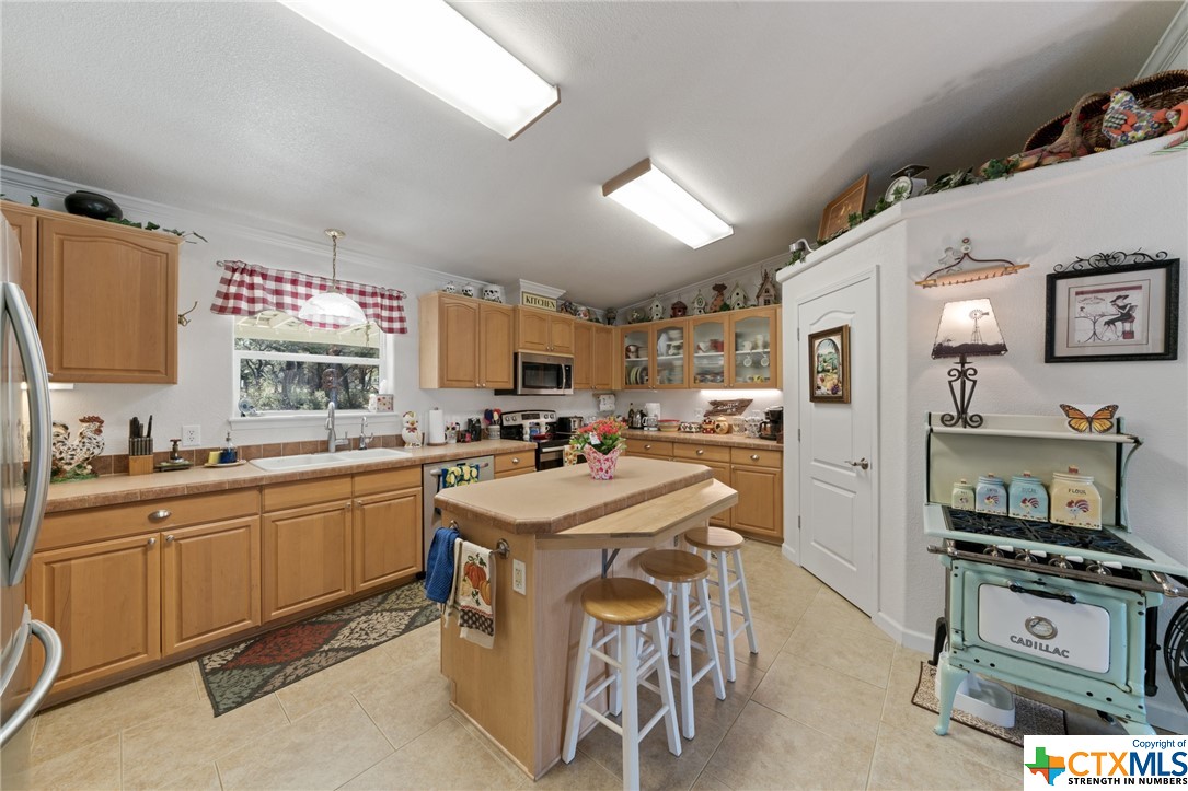 2190 Island View