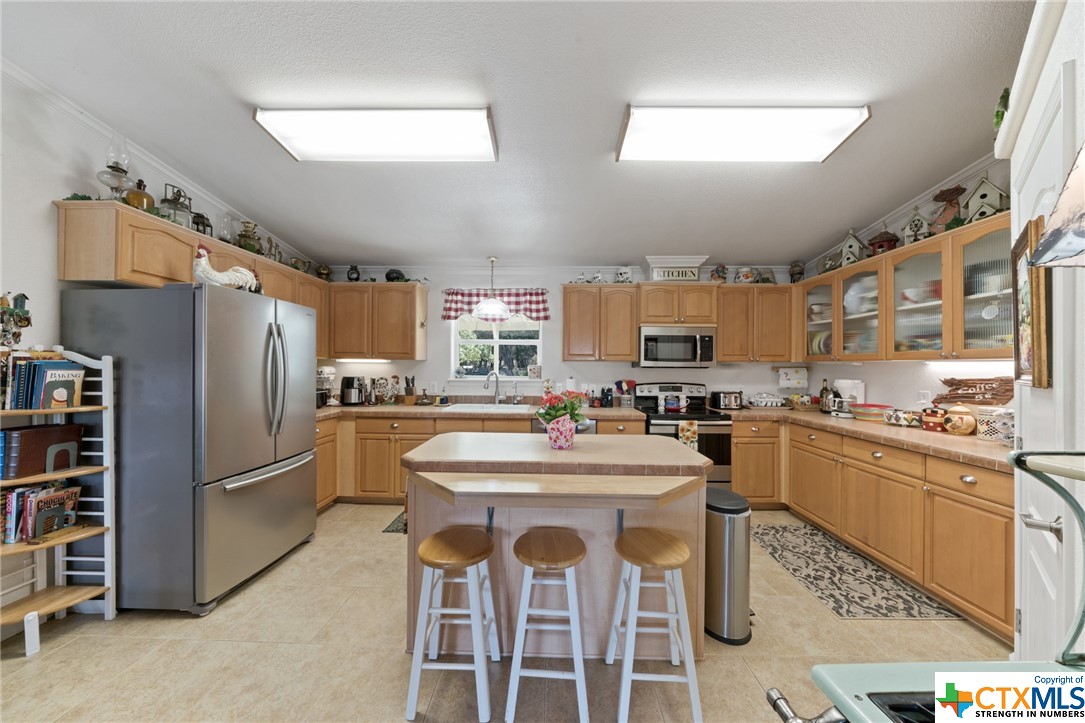 2190 Island View