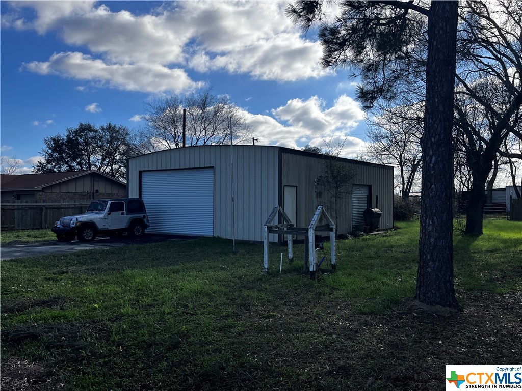 888 Minatre Road