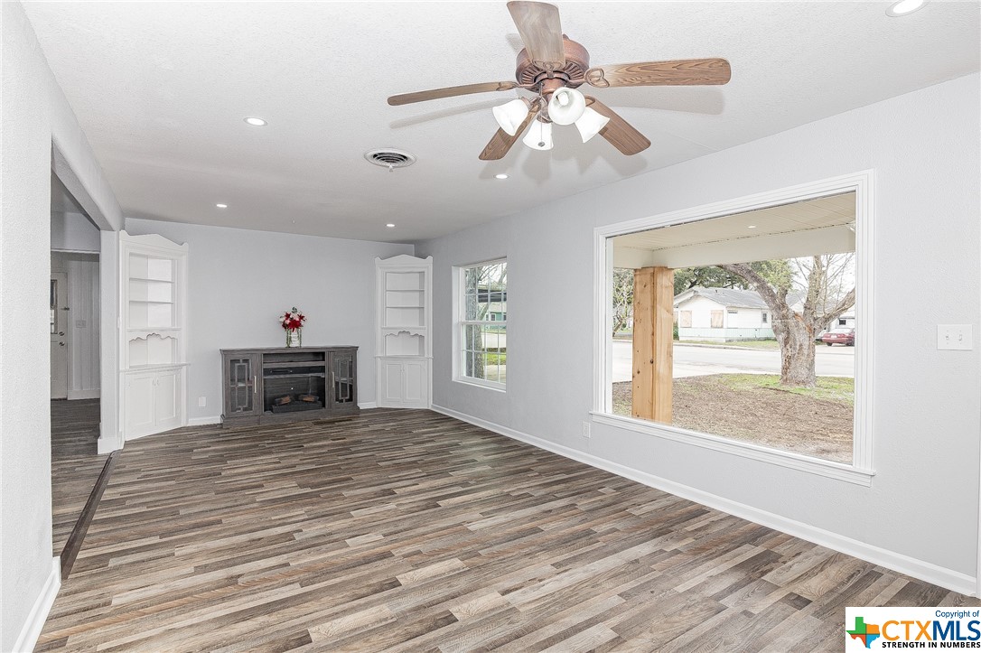 2303 Lone Tree Road