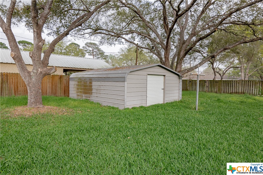 405 Rhodes Road