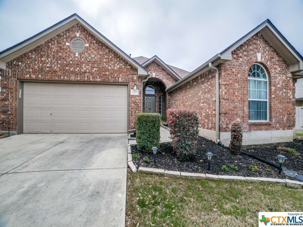1787 Oakmont Circle